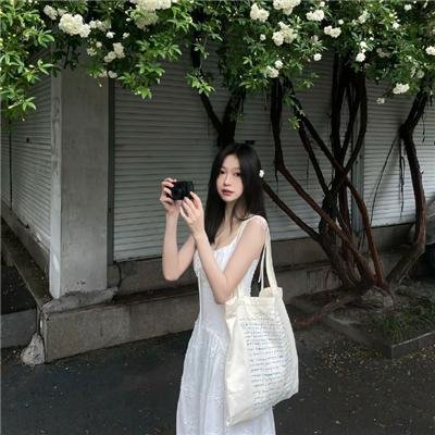一咬钟情海报